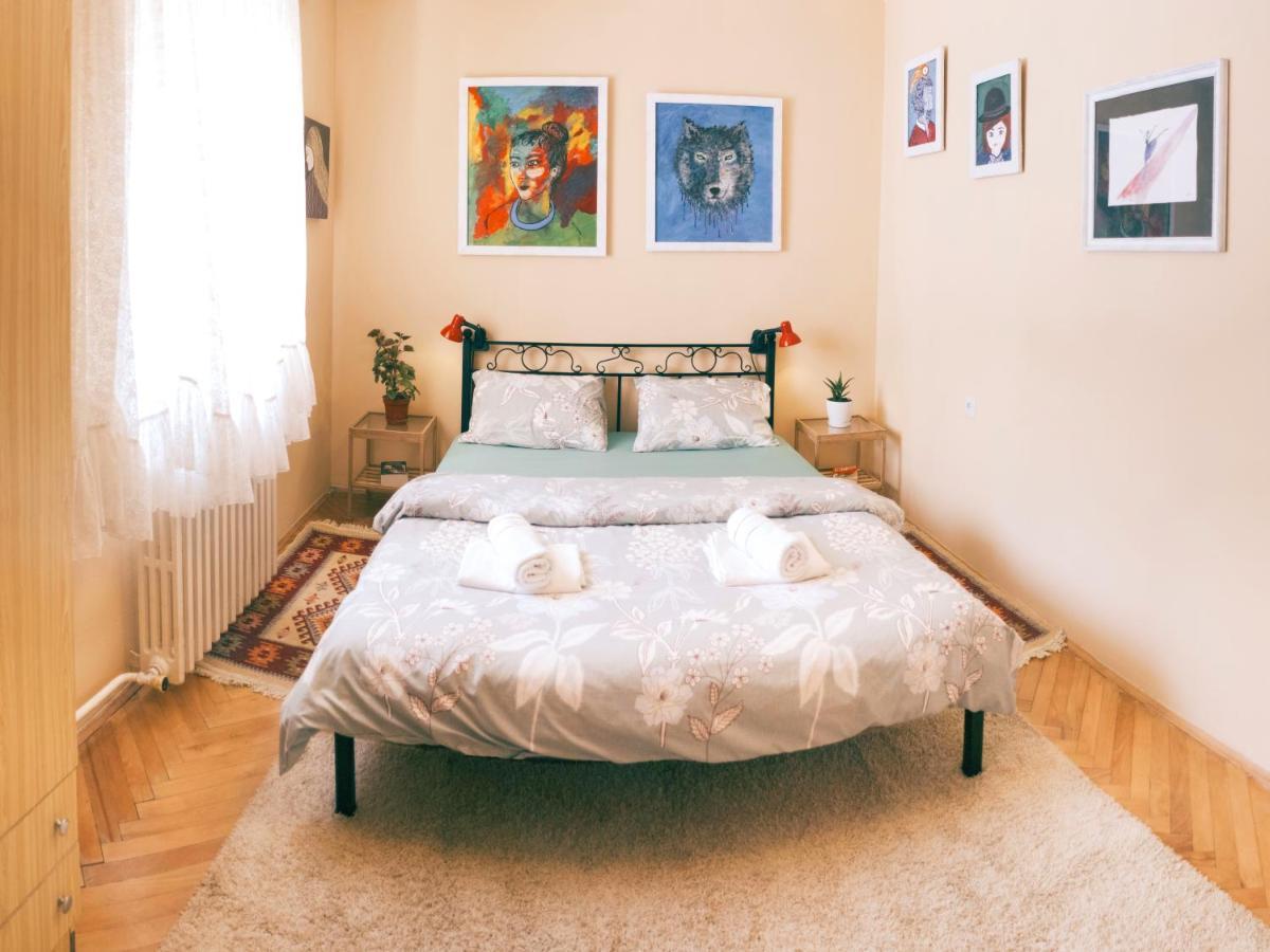 Universe Rooms & Apartments Skopje Luaran gambar