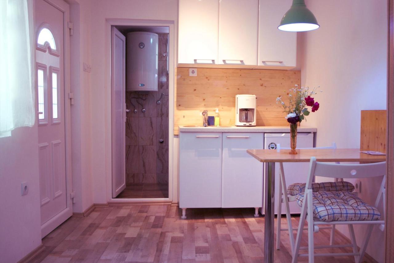 Universe Rooms & Apartments Skopje Luaran gambar
